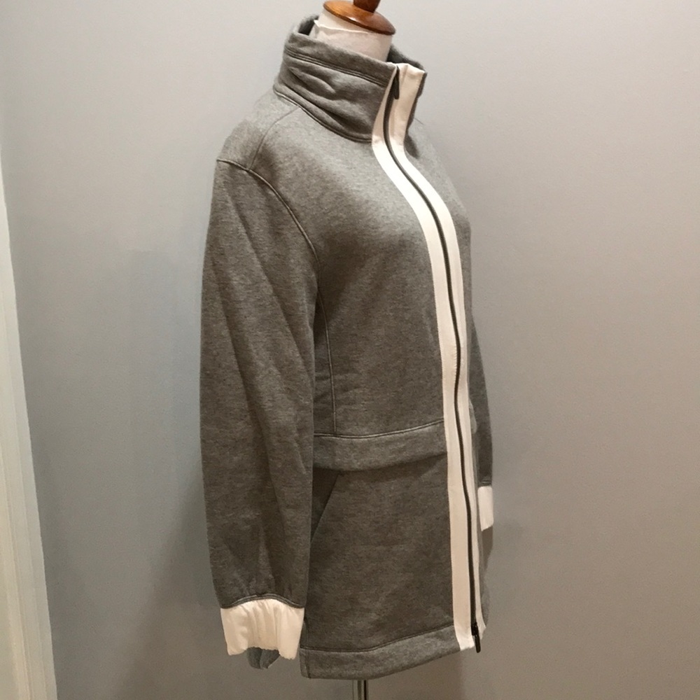 Lululemon women light as warmth jacket gray white - Picture 4 of 8